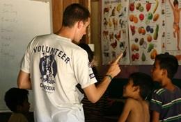 Missions de volontariat et stages au Cambodge : Enseignement Missions de volontariat et stages au Cambodge : Enseignement