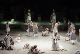 Volunteer Creative & Performing Arts Volunteer Creative & Performing Arts