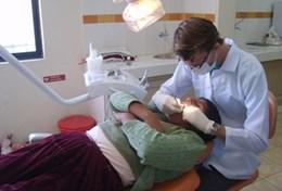Missions et stages en soins dentaires : Bolivie Missions et stages en soins dentaires : Bolivie